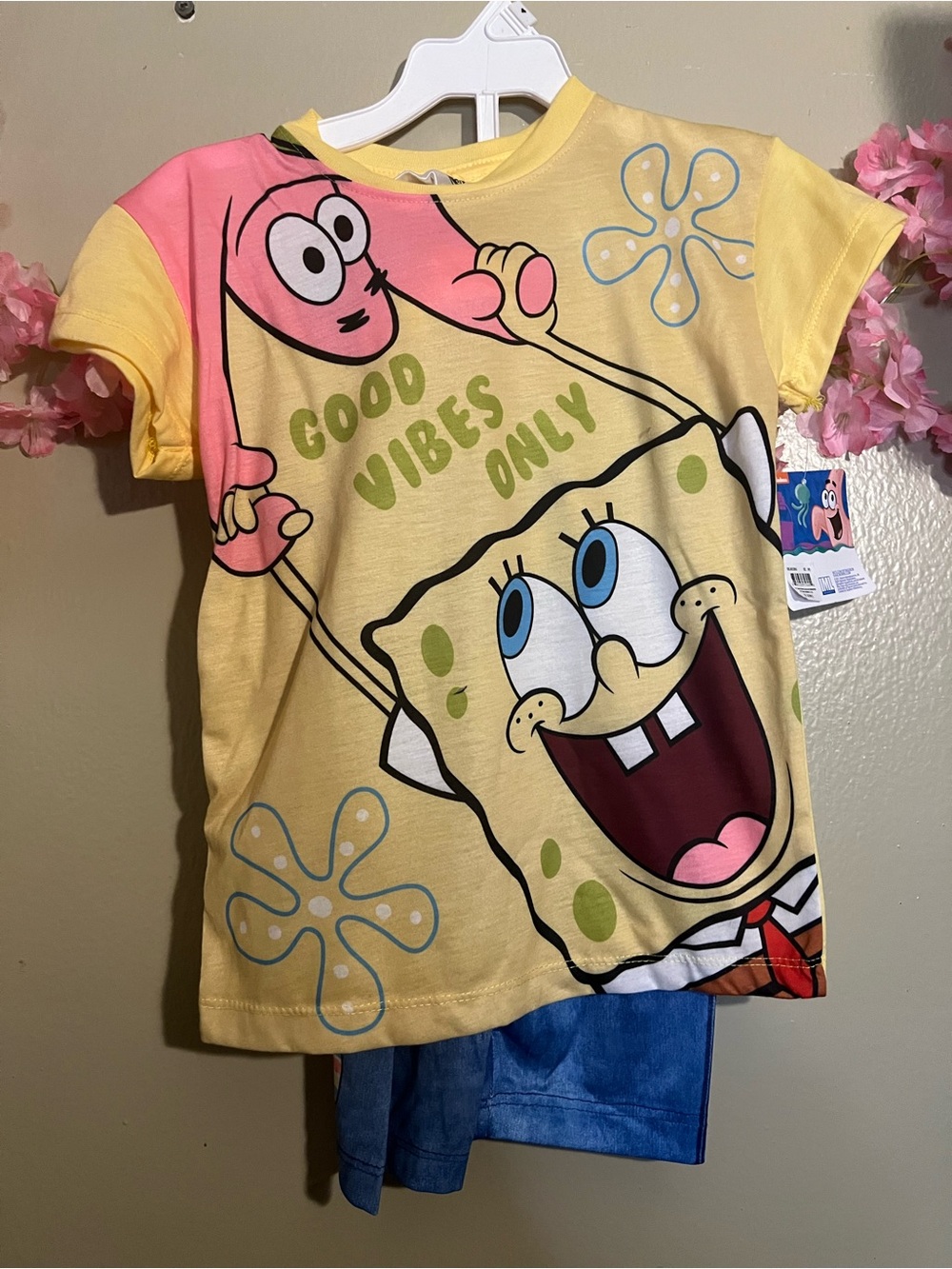 SpongeBob Girls set  Size 5/6 With Included Hair Tye